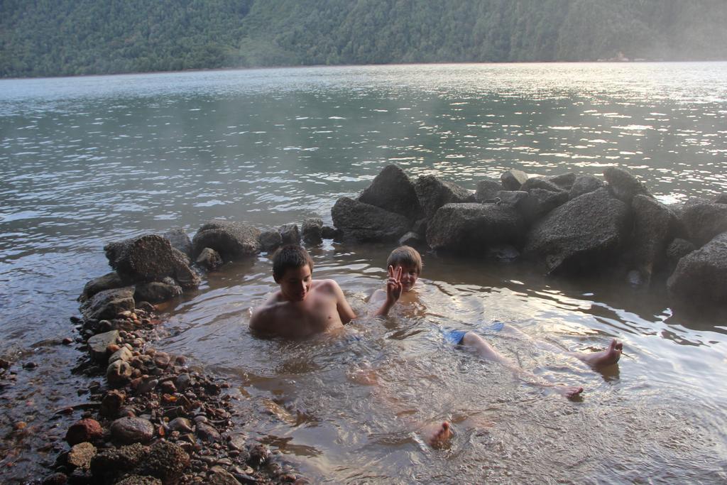 Posada Queulat 푸에르토 푸유구아피 외부 사진