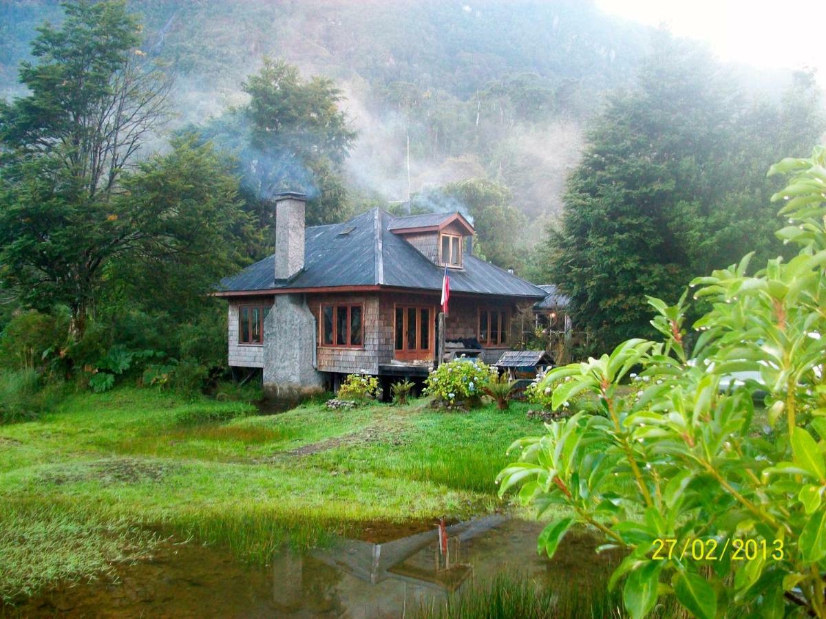 Posada Queulat 푸에르토 푸유구아피 외부 사진